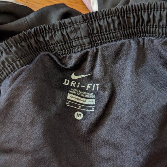 Nike Dri Fit Running Shorts Women's Medium - Picture 3 of 3